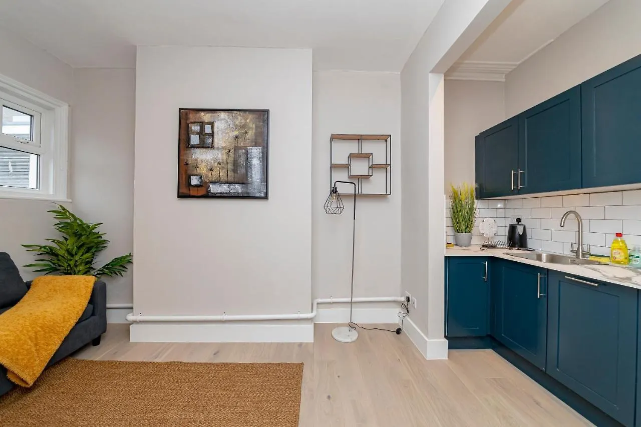 Brighton Train Station 3 Bedroom Flat Bn116Alon 0*,