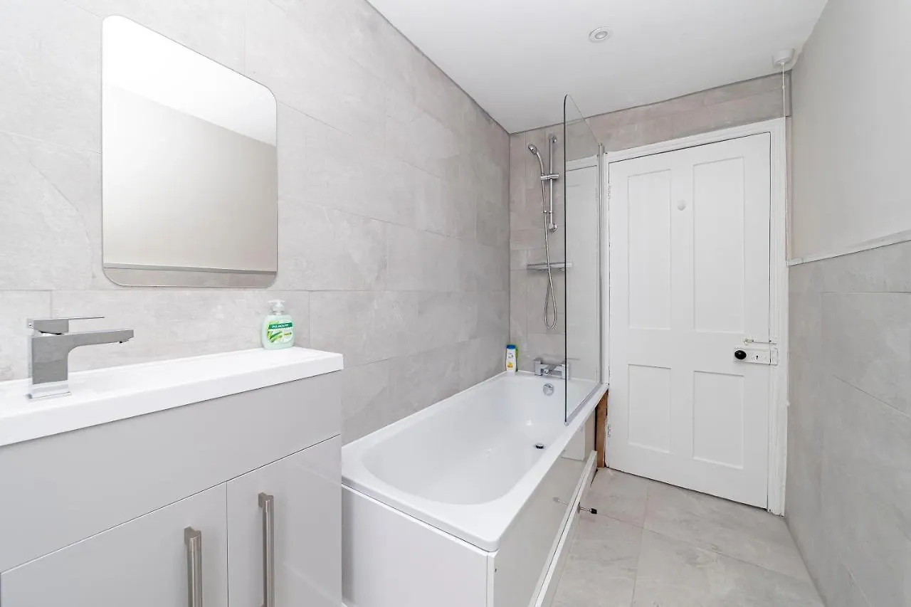 아파트 Brighton Train Station 3 Bedroom Flat Bn116Alon