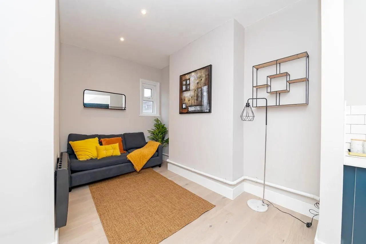 Brighton Train Station 3 Bedroom Flat Bn116Alon 아파트